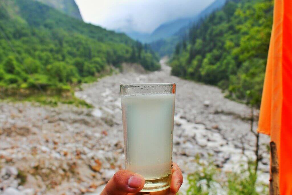 Stay Hydrated during treks - Trekking Tips & Tricks