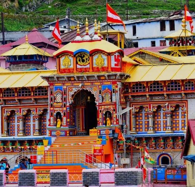 Badrinath Temple - Kedarnath Badrinath Tour