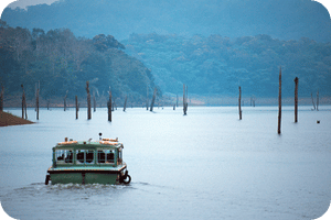 Boating in Periyar Lake